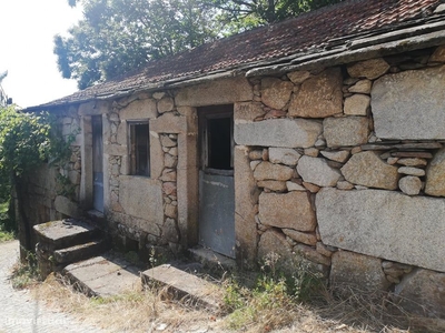 Moradia para restauro em Ameixieira, Santa Eulália, Arouca