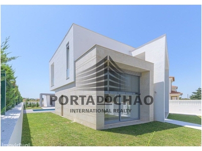 Moradia T4 | Construção Nova | Impar | Vila Nogueira de A...