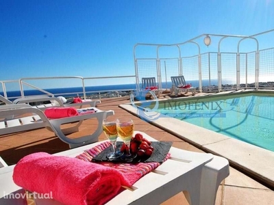 Penthouse T4 com piscina privada em Albufeira