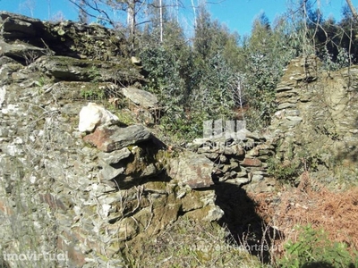 Venda de Moradia em pedra, Meixedo, Viana do Castelo.