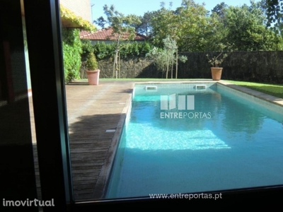 Venda de Moradia V3 de luxo com piscina, Carreço, Viana do Castelo