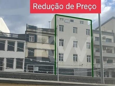 Prédio no Centro do Funchal com 5 Pisos ideal para habitar ou investir em AL