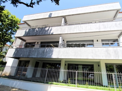 Apartamento T4+1 à venda na Rua Gonçalves Crespo