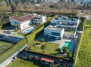 Moradia T4 à venda em Barco, Guimarães