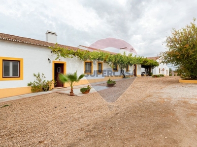 Herdade à venda em Vila Nova da Baronia