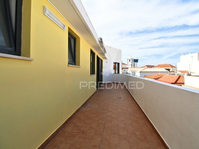 Apartamento T2 em Lagoa - Algarve,