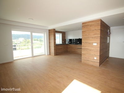 Apartamento Triplex T3 Vila Verde