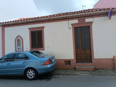 Moradia T3 nos Fenais da Ajuda, Ribeira Grande (Açores) - Oportunidade Única para Personalizar a Sua Casa nos Açores
