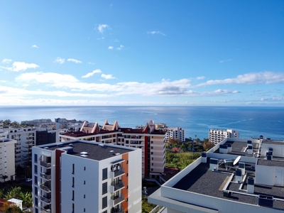 T2 Último piso com vista mar, Piornais - Funchal
