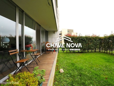 Apartamento T2 com 130 m², jardim, Box em Vila Nova de Gaia
