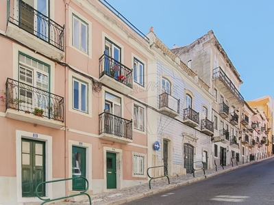 Apartamento T3 à venda em Misericórdia, Lisboa