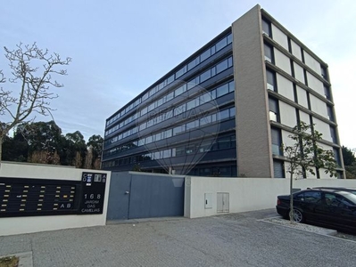 Apartamento T4 à venda em Mafamude e Vilar do Paraíso, Vila Nova de Gaia