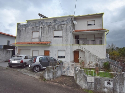 Casa tradicional T5 em Coimbra de 160,00 m²