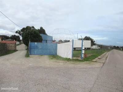 Terreno para comprar em Escalos de Baixo, Portugal