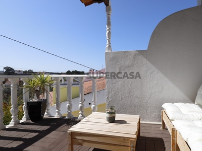 Apartamento T1 Duplex à venda em Ericeira