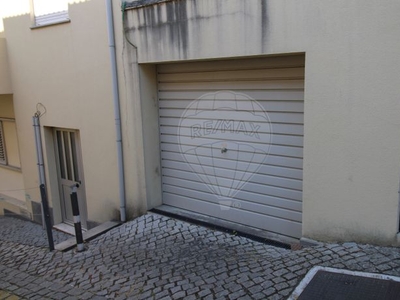 Garagem à venda em Viseu, Viseu