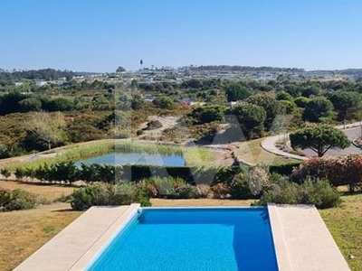 5 suites villa with infinite pool overlooking lakes in Quintas de Óbidos