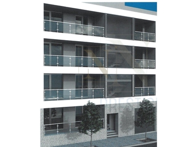 Apartamento T3 no último piso, nos Olivais