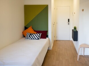 Aluga-se quarto numa residência em Paranhos, Porto