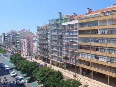 Apartamento T4 em Lisboa de 155,00 m2