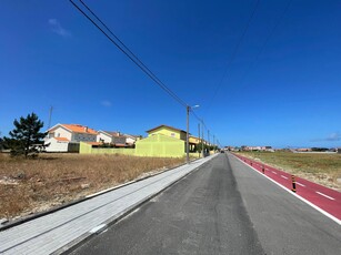 Lote urbano para construção de moradia ao lado da Praia