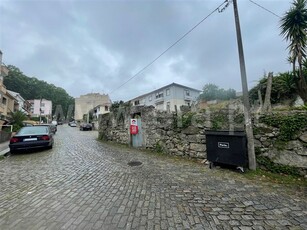 Terreno com ruina / Porto, Campanhã