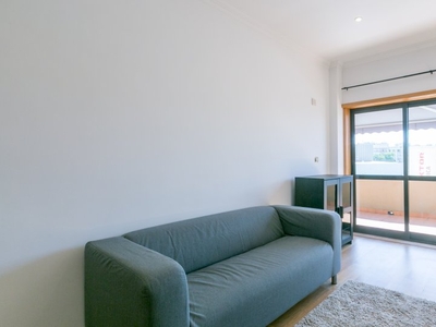 Apartamento de 1 quarto minimalista para alugar em Lumiar, Lisboa