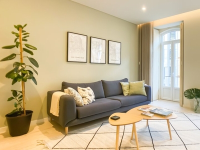 Apartamento de 2 quartos para alugar em Santa Cruz, Lisboa