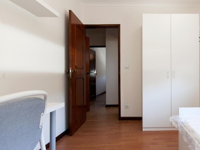 Quarto em apartamento partilhado no Porto