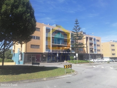 Apartamento T2 remodelado com varanda em São Vicente - Li...