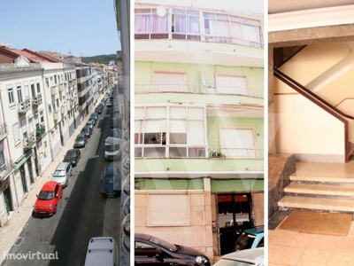 Apartamento T2| Necessita Modernização | Benfica