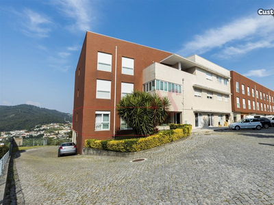 Apartamento T3 Em Mesão Frio, Guimarães, Braga, Guimarães