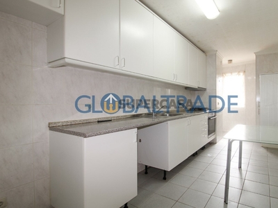 Apartamento T3 à venda em Gondomar (São Cosme), Valbom e Jovim