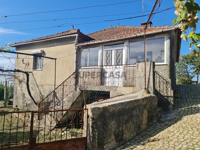 Casa Antiga T2 Duplex à venda em Labrujó, Rendufe e Vilar do Monte