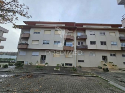 Apartamento T2 para venda no centro de Vila Nova de Gaia