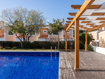 Moradia T3+1 Triplex para arrendamento em Cascais e Estoril