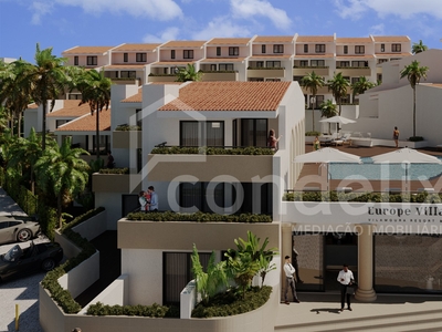 T1 com terraço e vistas mar, em condomínio privado em Vilamoura