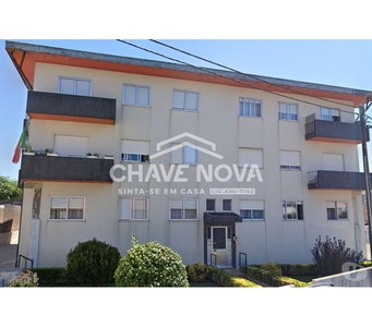 Apartamento T3 c Garagem Box em Canelas (Rechousa) (GN 01783)