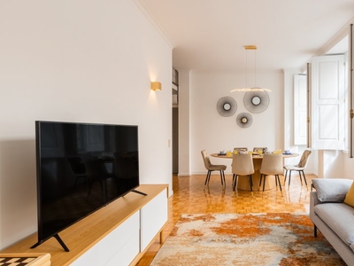 Apartamento de 3 quartos para alugar no Bolhão, Porto