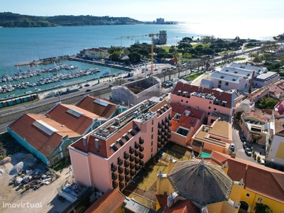 Apartamento T1 (Possível T3) para Venda em Belém, Lisboa