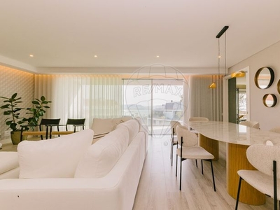 Apartamento T3 de luxo à venda em Algés, Linda-a-Velha e Cruz Quebrada-Dafundo, Oeiras