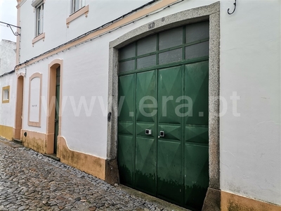Garagem / Évora, Centro Histórico