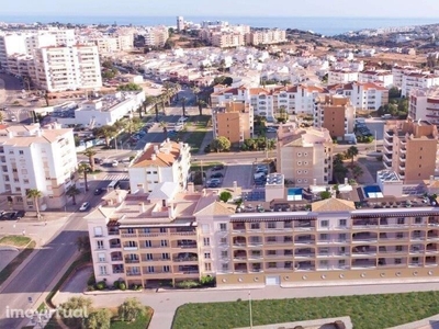 Apartamento T2 em Faro de 143,00 m2
