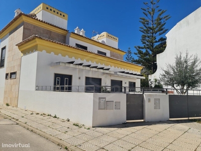 Moradia T2+1 para venda em Quarteira, Algarve