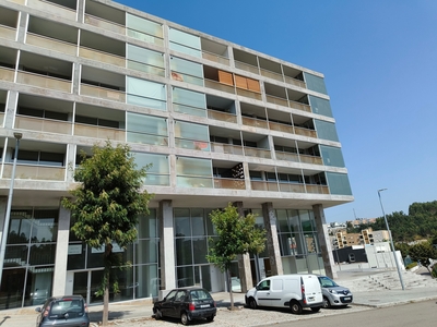Fantástico Apartamento T4 com terraço, em Lordelo, Paredes, Porto