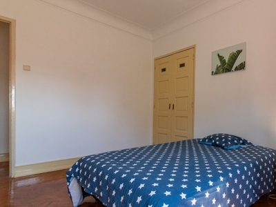 Quarto para alugar em apartamento de 4 quartos em Arroios, Lisboa