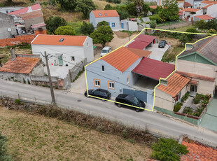 Moradia Isolada com 2 quartos e garagem em Vila Verde