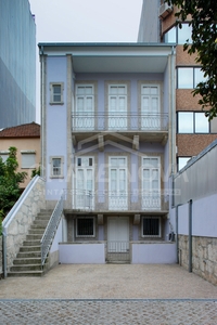 Edifício para alugar em Porto-Concelho, Portugal