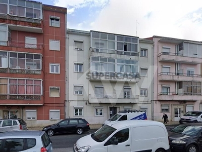 Apartamento T2 para arrendamento em Moscavide e Portela