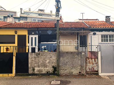 Casa para comprar em Porto-Concelho, Portugal